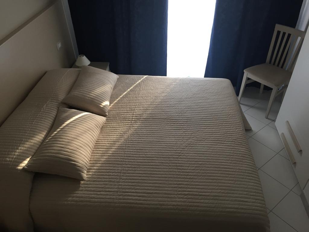 Appartamento 403 Messina Ruang foto
