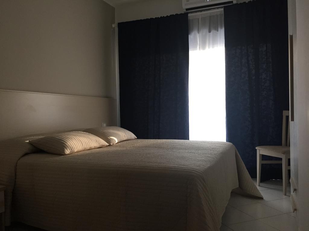 Appartamento 403 Messina Ruang foto