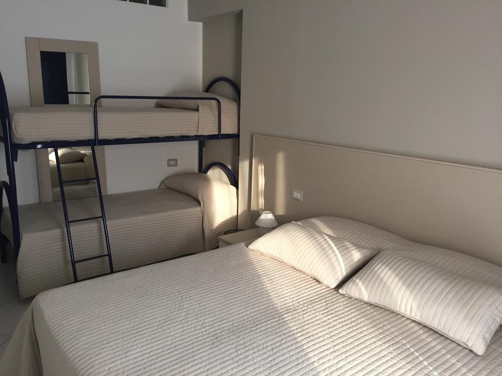 Appartamento 403 Messina Ruang foto