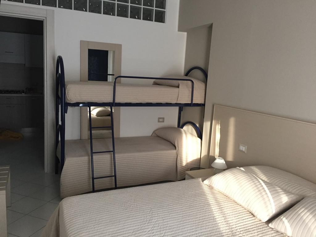 Appartamento 403 Messina Ruang foto