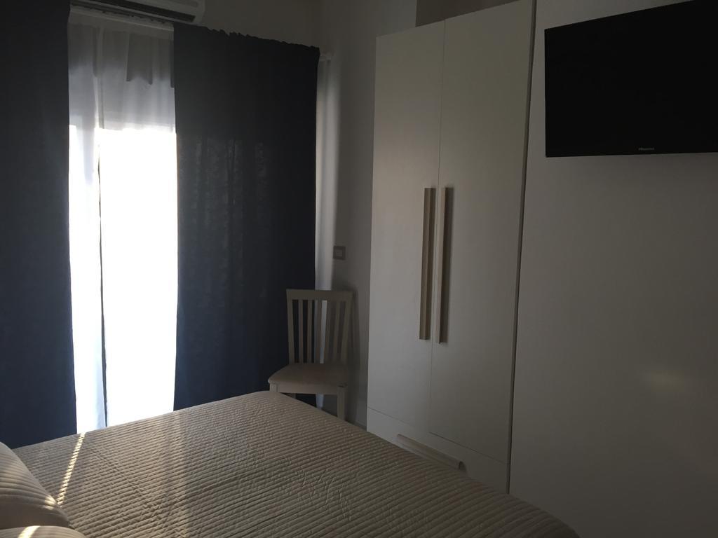 Appartamento 403 Messina Ruang foto